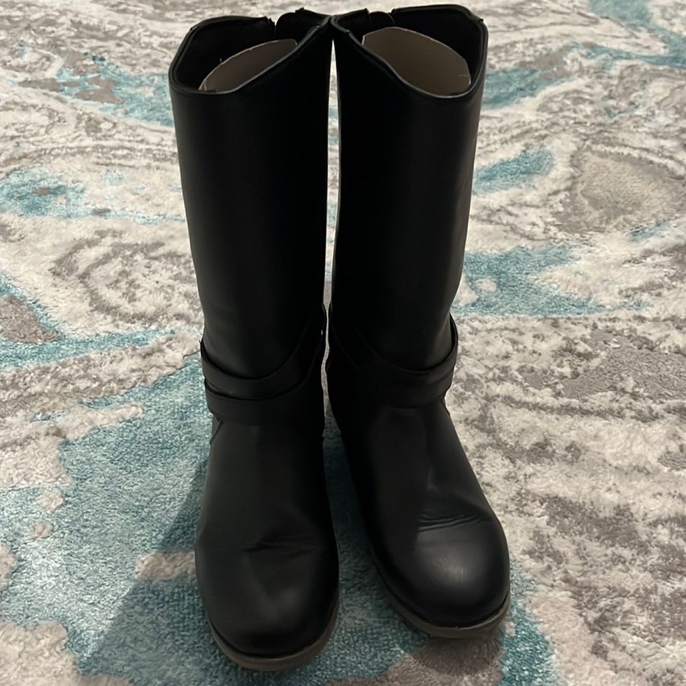 Girls Old Navy boots size 4